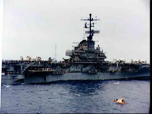 U.S.S. Bennington during recovery operations for Apollo 4