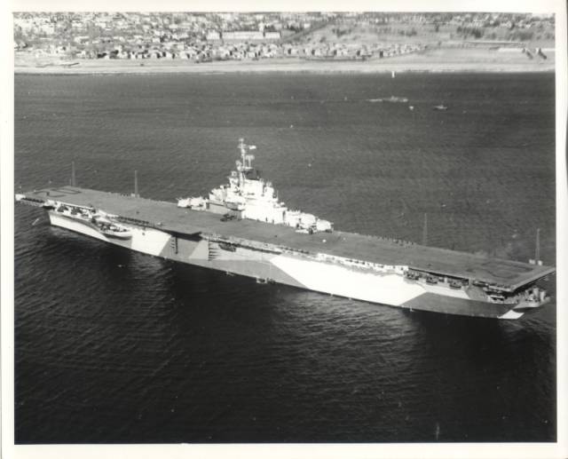 USS BENNINGTON CV-20 1944 