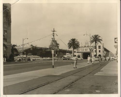 LABOR DAY SEPTEMBER 7, 1959 - SAN DIEGO - BROADWAY PIER